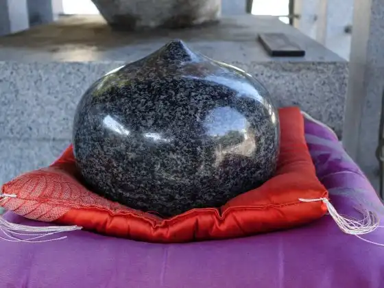 Omokaru Stone